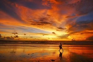 Gambar sore hari di pantai