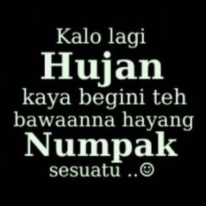 Status lucu saat turun hujan